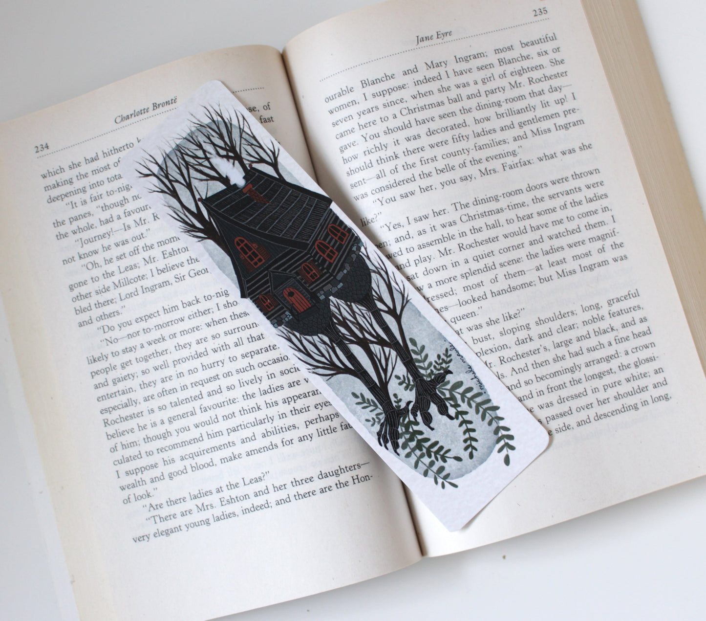 Charming Bookworm Essential: Set of Four Illustrated Bookmarks